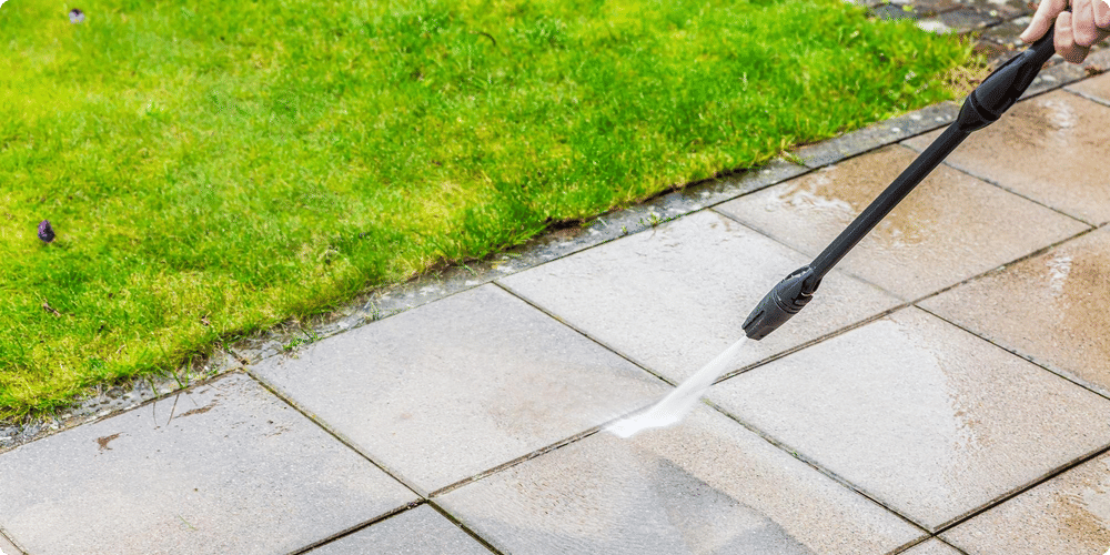 Pourquoi entretenir son abri avec terrasse ?