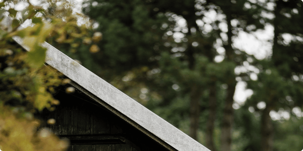 Comment choisir votre abri de jardin avec étage